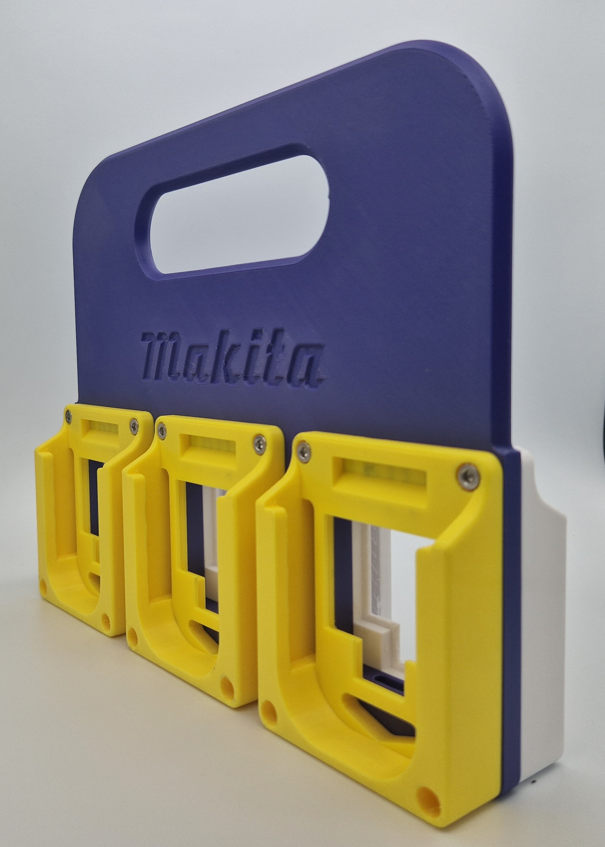 nosič pro 6 baterií Makita 18V osazený